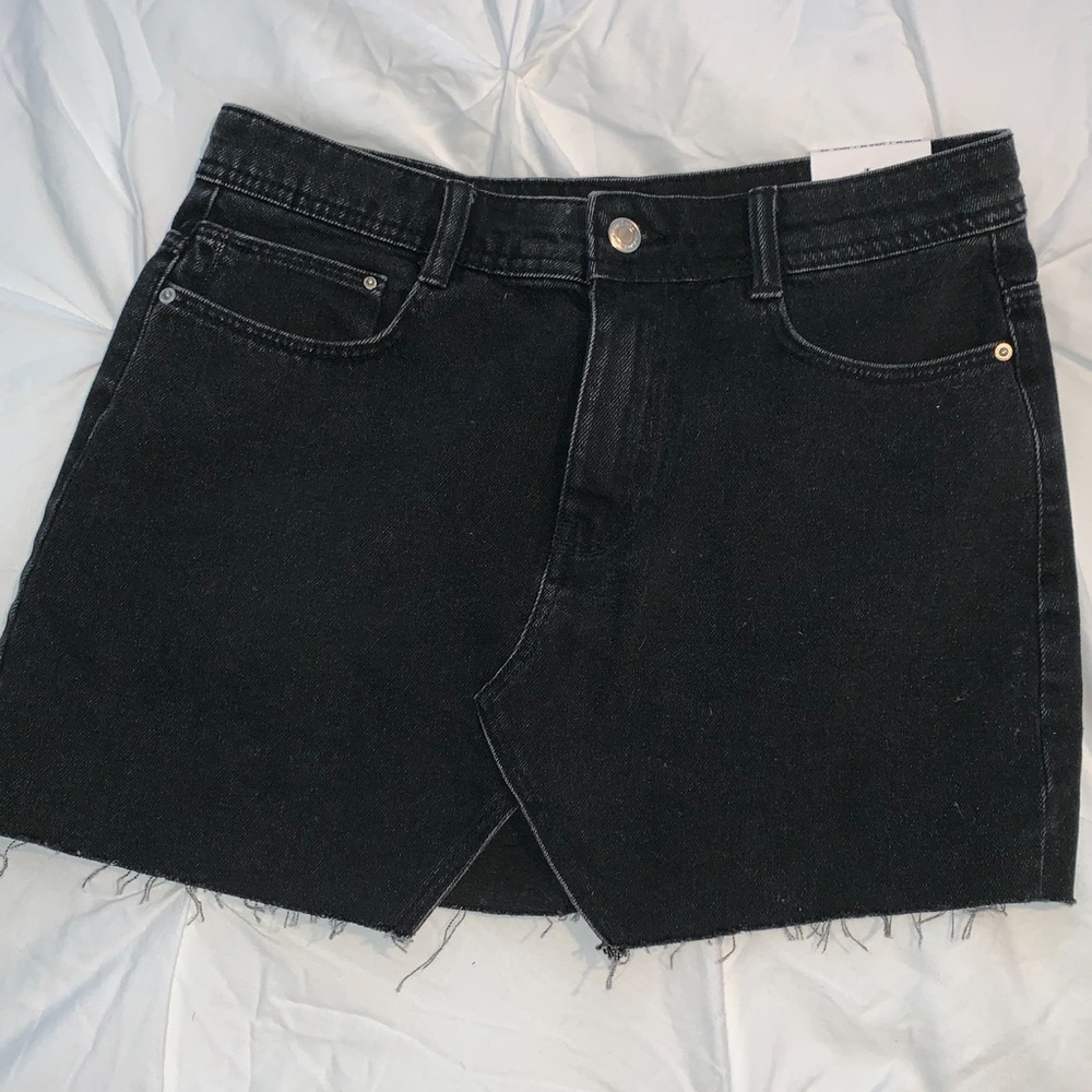 New with tags Zara black denim mini skirt medium
